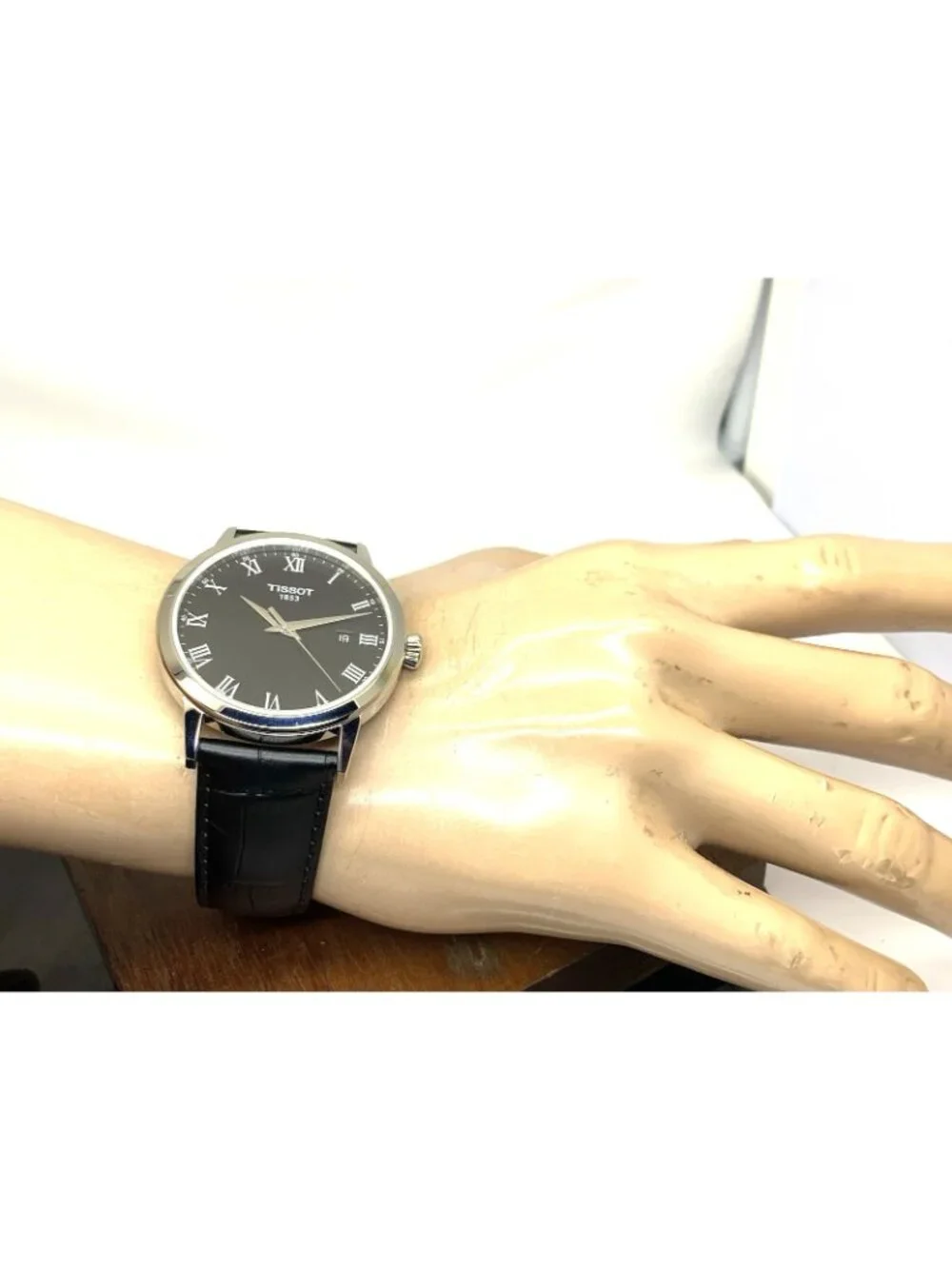 Tissot Men's Watch T1294101605300 Swiss Quartz Black Dial Leather Strap 42mm